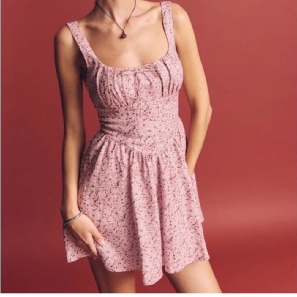 NWT • Reformation Daria Linen Dress in Rosin